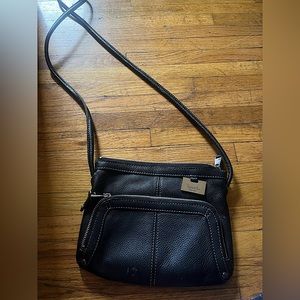Black crossbody purse !